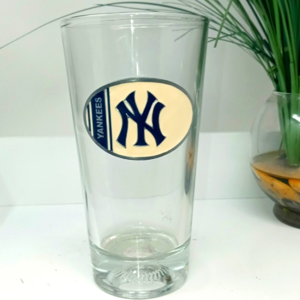 New York Yankees Drinking Glass